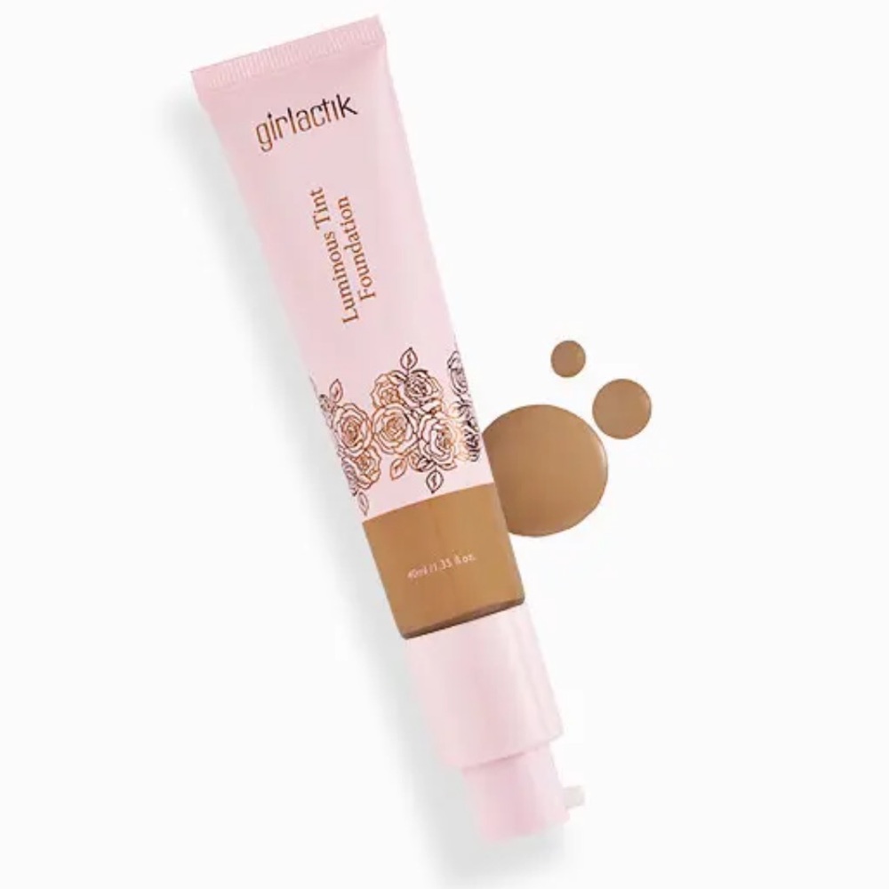 NWT  GIRLACTIK 2-in-1 Luminous Tint Foundation- F4 Medium- Full Size (40 ml)